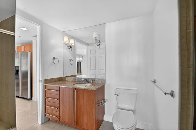 610 Clematis Unit 631 photo 31