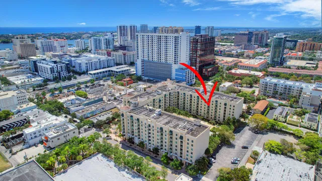 610 Clematis Unit 631 photo 37