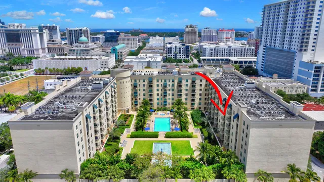 610 Clematis Unit 631 photo 45