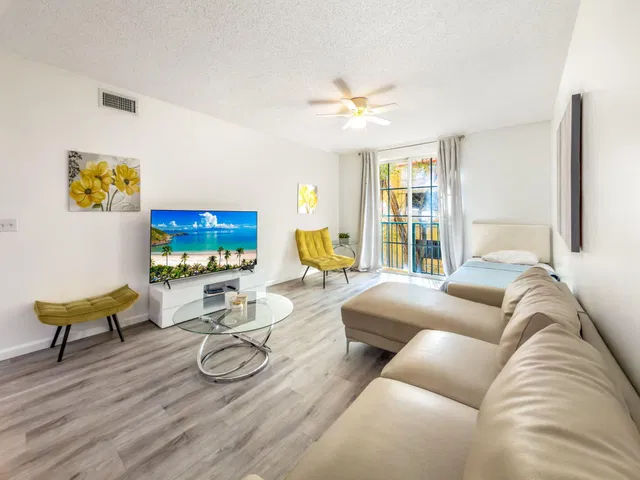 Courtyards in Cityplace Unit 218 photo 8