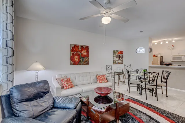 Courtyards in Cityplace Unit 112 photo 9
