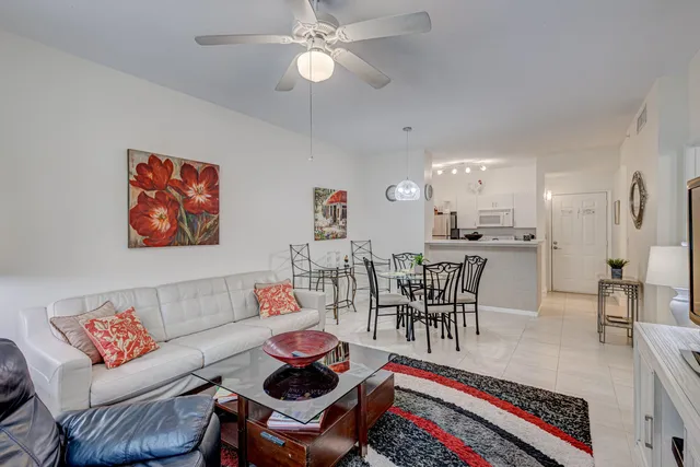 Courtyards in Cityplace Unit 112 photo 10