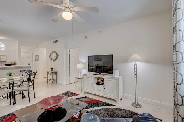 Courtyards in Cityplace Unit 112 photo 11