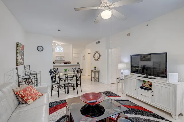 Courtyards in Cityplace Unit 112 photo 12