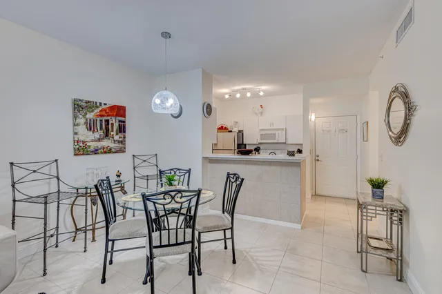 Courtyards in Cityplace Unit 112 photo 14