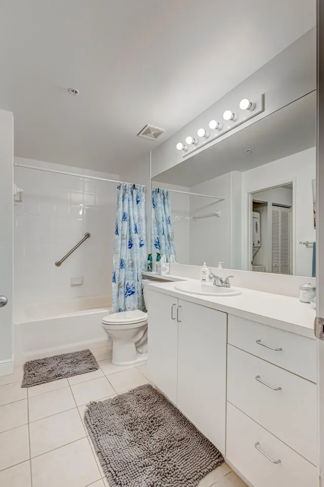 Courtyards in Cityplace Unit 112 photo 28