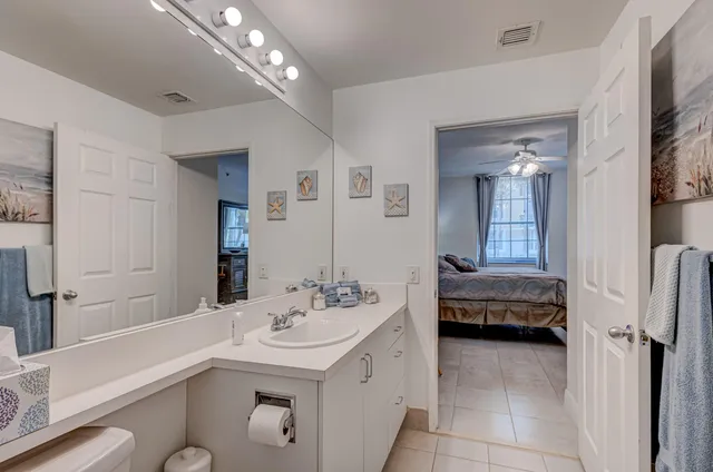 Courtyards in Cityplace Unit 112 photo 29