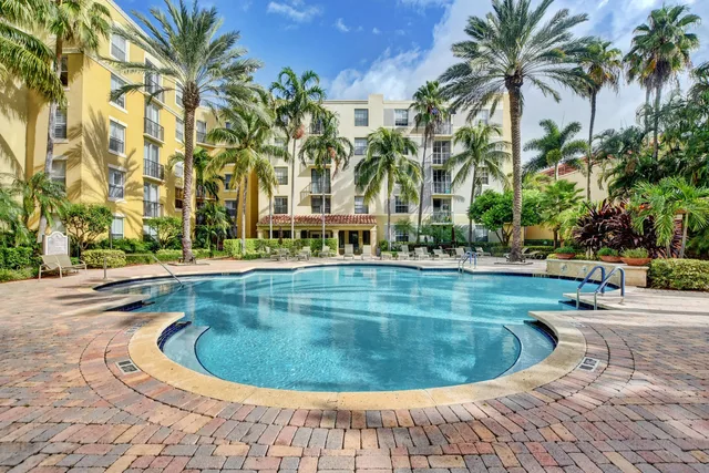 Courtyards in Cityplace Unit 112 photo 31