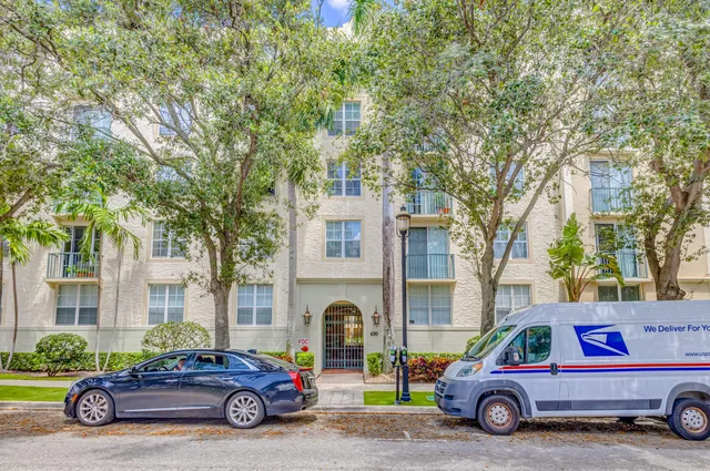 Courtyards in Cityplace Unit 112 photo 37