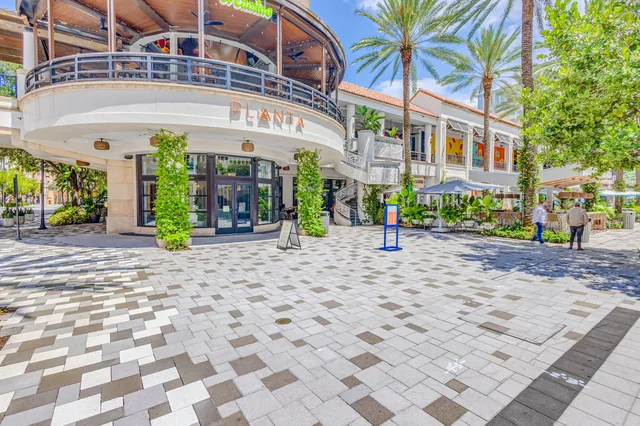 Courtyards in Cityplace Unit 112 photo 47