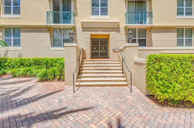 Courtyards in Cityplace Unit 112 photo 51