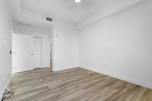 The Whitney Unit 807 photo 21