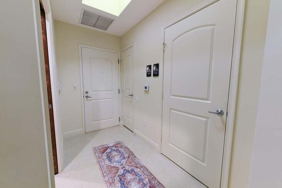 Two City Plaza Unit 117 photo 16
