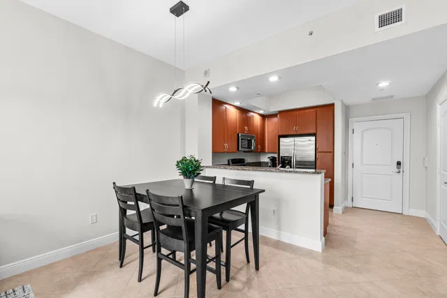 Two City Plaza Unit 1209 photo 4