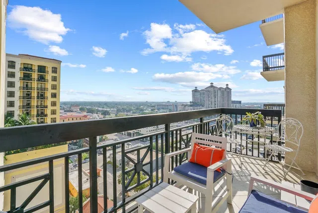 Two City Plaza Unit 1003 photo 9