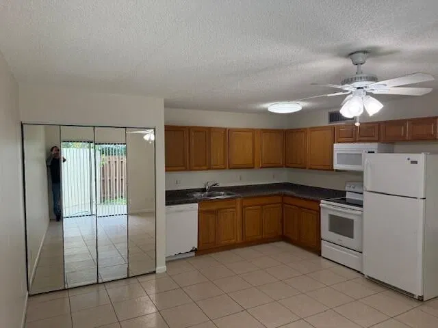 Unit N105 photo 11