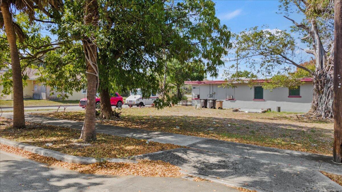 West Palm Beach Residence photo 6