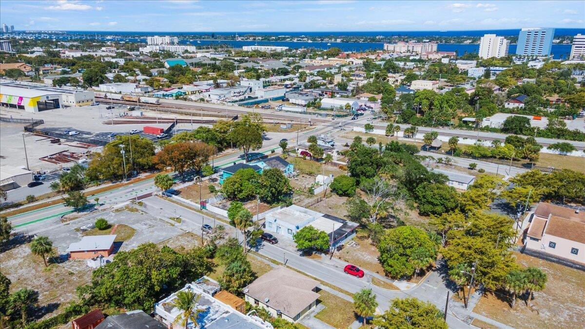 West Palm Beach Residence photo 12