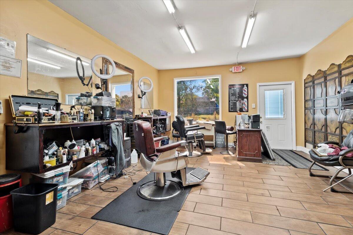 West Palm Beach Residence photo 21