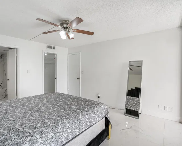 Presidential Towers Unit 806 photo 17