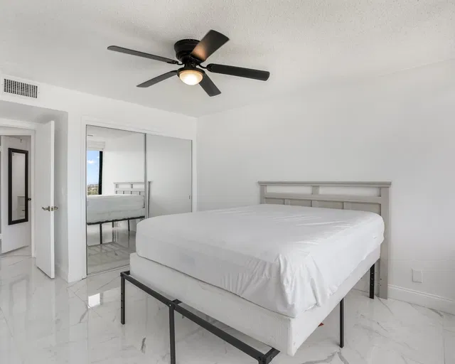Presidential Towers Unit 806 photo 19