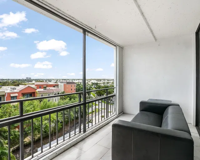 Presidential Towers Unit 806 photo 21
