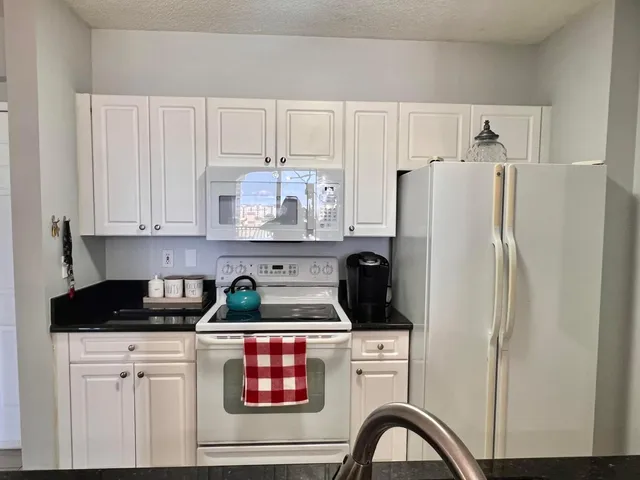 The Tower Condominium at Cityplace Unit 706 photo 18