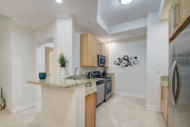 Two City Plaza Unit 1506 photo 6