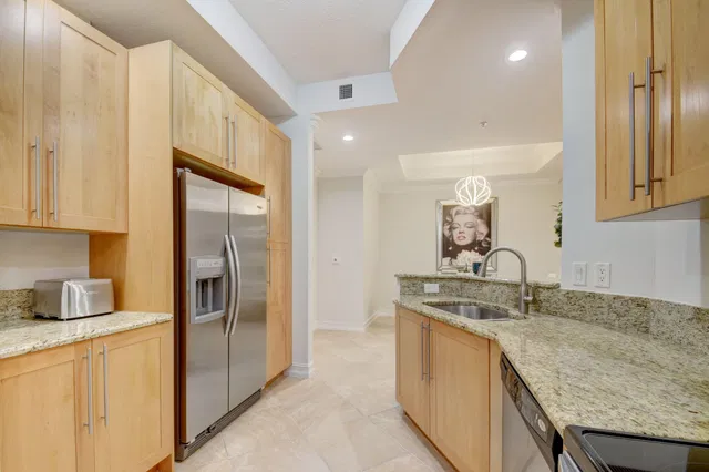 Two City Plaza Unit 1506 photo 7
