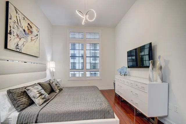 Two City Plaza Unit 1506 photo 10