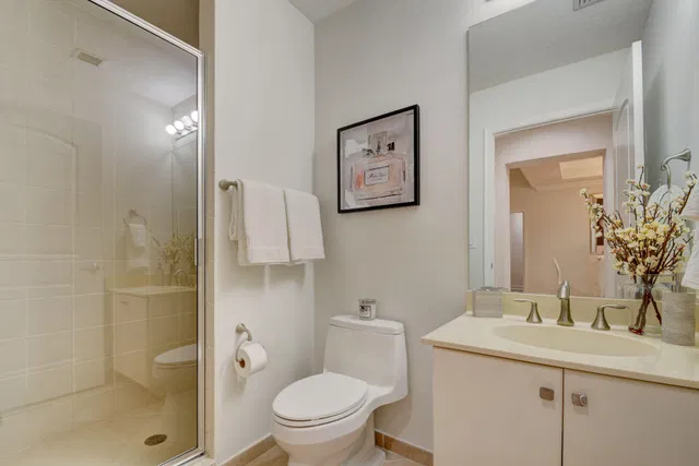 Two City Plaza Unit 1506 photo 16