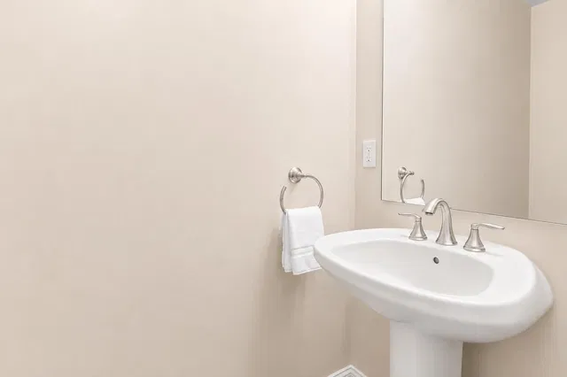 Two City Plaza Unit 320 photo 12