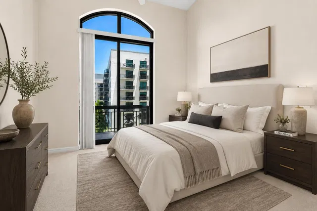 Two City Plaza Unit 320 photo 13