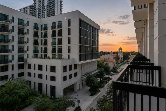 Two City Plaza Unit 320 photo 21