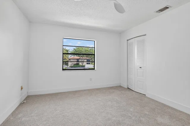 Unit 28F photo 30