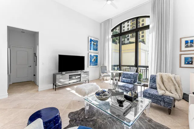 Two City Plaza Unit 302 photo 6