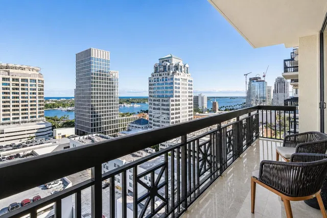 Two City Plaza Unit 1219 photo 33