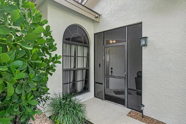 Residence photo 5