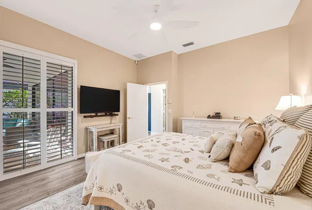 Residence photo 18