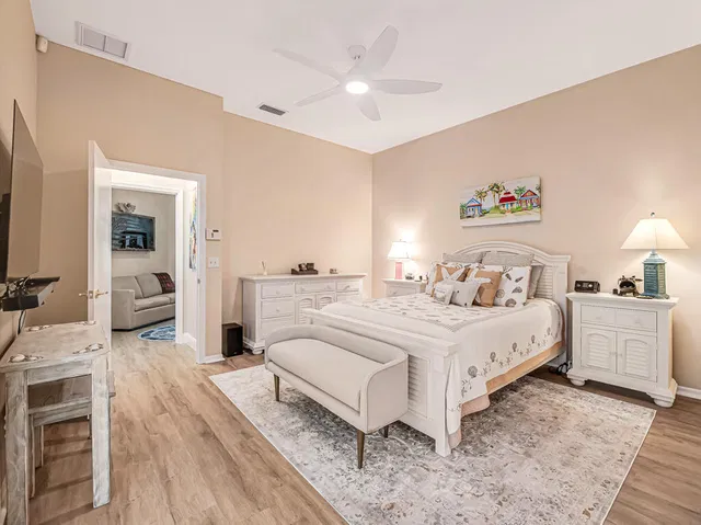 Residence photo 19