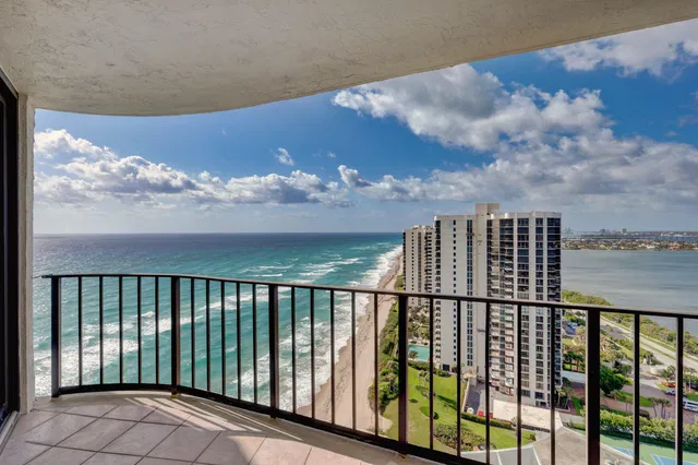 Singer Island Unit 2404 photo 2