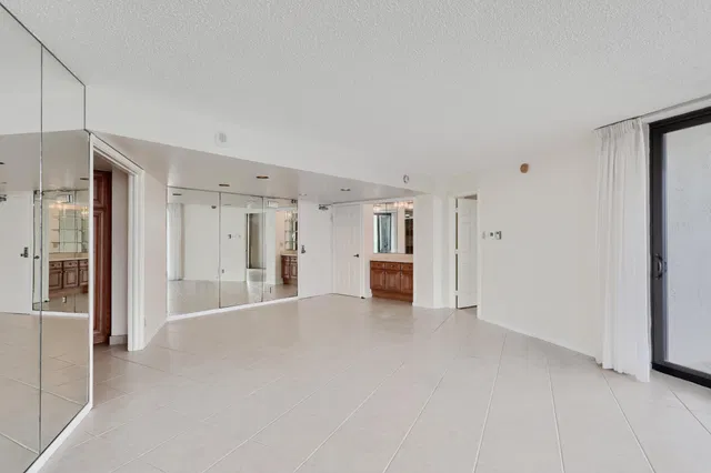 Singer Island Unit 2404 photo 11