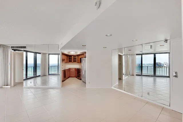Singer Island Unit 2404 photo 14