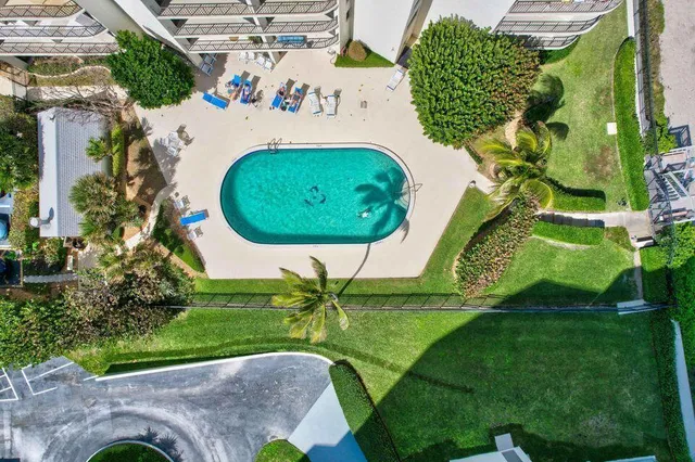 Singer Island Unit 2404 photo 21