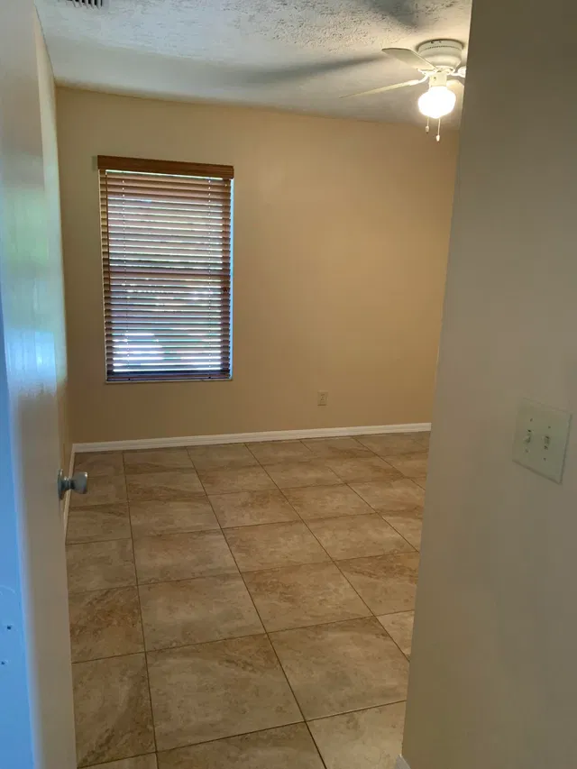  Residence photo 13
