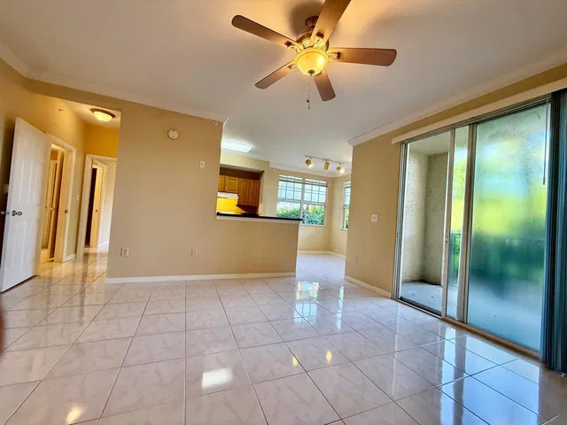  Unit 102 photo 8