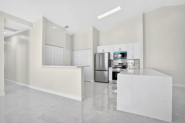  Unit 6267 photo 12