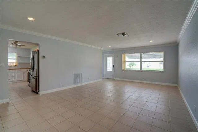  Residence photo 9