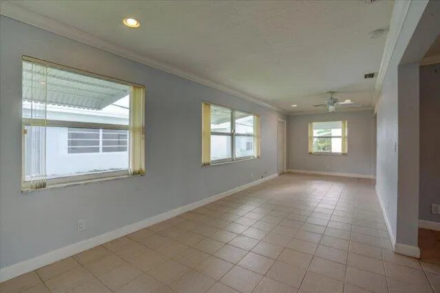 Residence photo 12