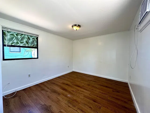 Unit 2 photo 3